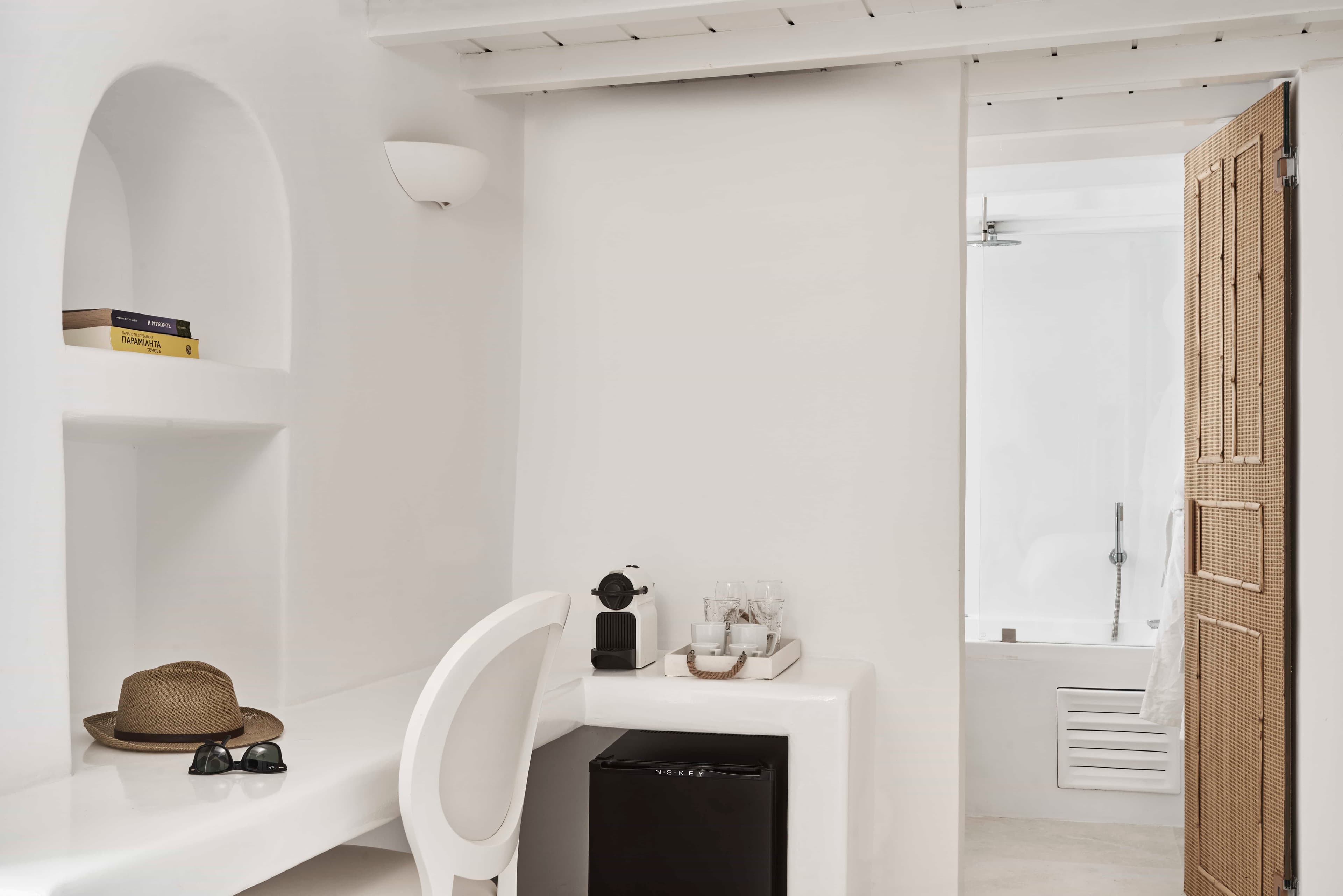 Superior Sea View Suite with Interior Spa Bath - Image 13